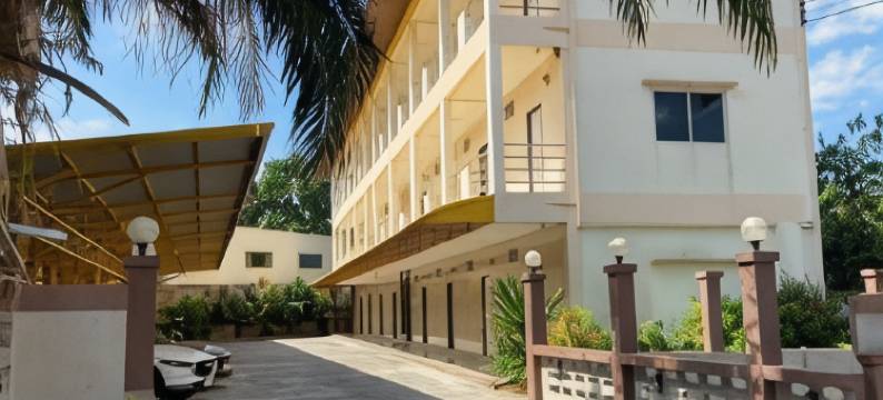 拉廊吉拉欣公寓(Jirasin Hotel & Apartment)图片