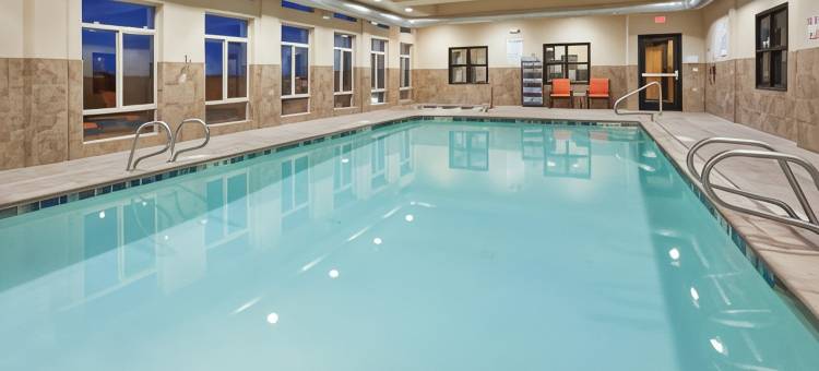 盖洛普东智选假日套房酒店(Holiday Inn Express & Suites Gallup East)图片