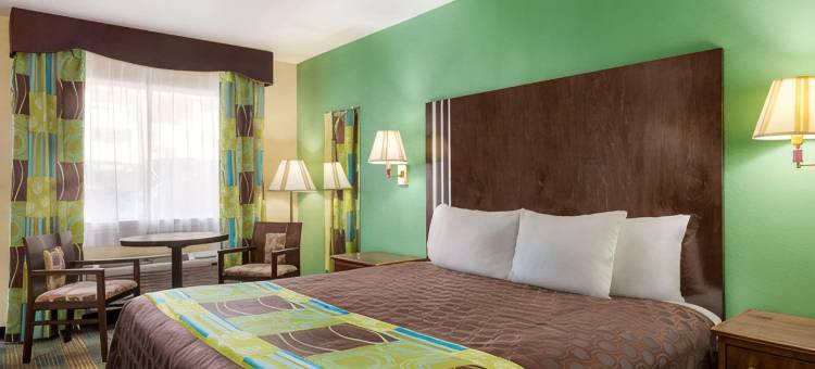 温德姆华美达圣安东尼奥海洋世界/拉克兰空军基地附近酒店(Ramada by Wyndham San Antonio Near SeaWorld/Lackland AFB)图片