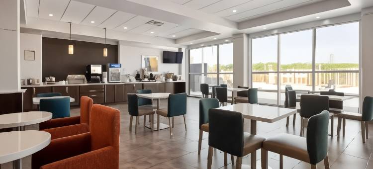 罗兰贝斯特韦斯特优质套房酒店(Best Western Plus Roland Inn  Suites)图片