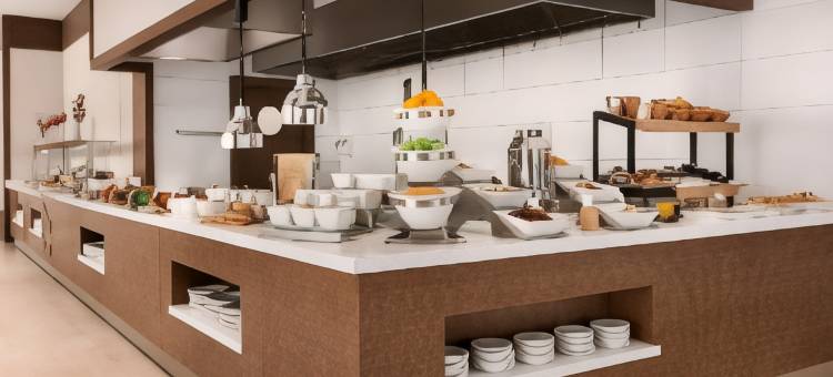 贝利都泽温德姆华美达酒店(Ramada by Wyndham Beylikduzu)图片