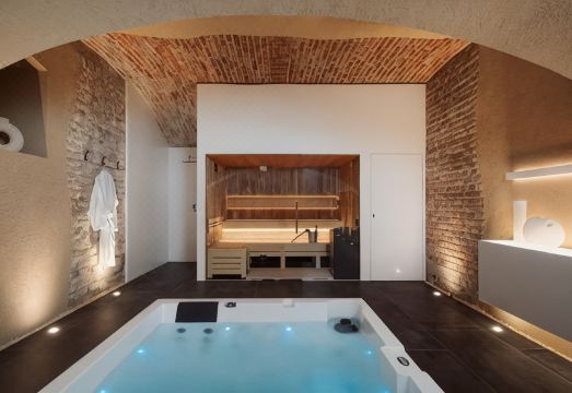 EA Hotel Sonata Hotel Overview