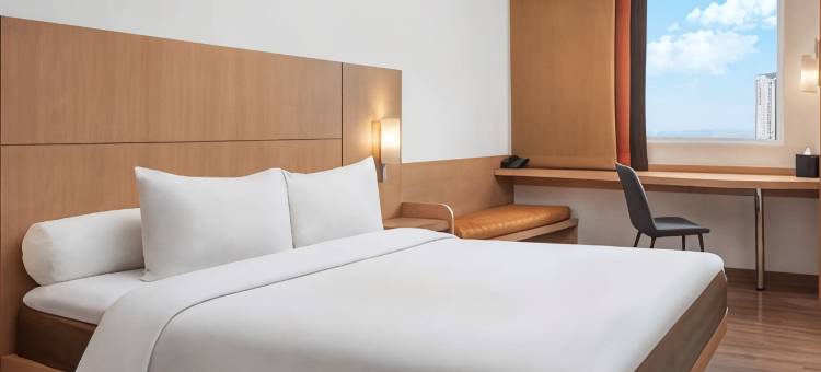 宜必思加丁塞尔彭酒店(Ibis Gading Serpong)图片