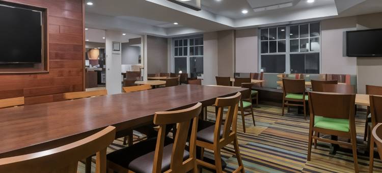 堪萨斯城闹市区/尤尼希尔万枫酒店(Fairfield Inn Kansas City Downtown/Union Hill)图片