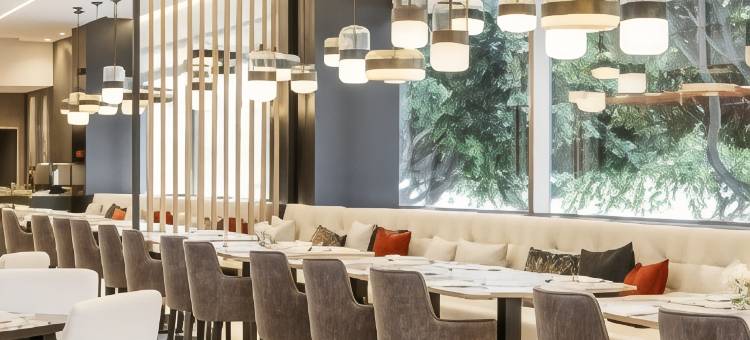 马拉加伊鲁宁酒店(Ilunion Málaga)图片