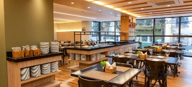 古里提巴购物斯拉维耶罗酒店(Slaviero Curitiba Shopping)图片