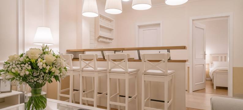 卡罗维发利雷韦顿套房(Revelton Suites Karlovy Vary)图片