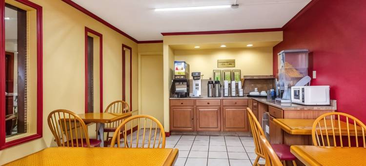 夏洛特机场区伊克诺旅馆(Econo Lodge Charlotte Airport Area)图片