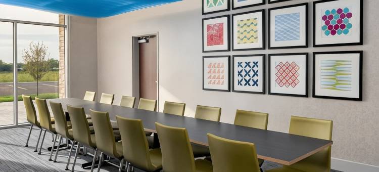 日内瓦湖区埃尔克霍恩智选假日套房酒店(Holiday Inn Express & Suites Elkhorn - Lake Geneva Area)图片