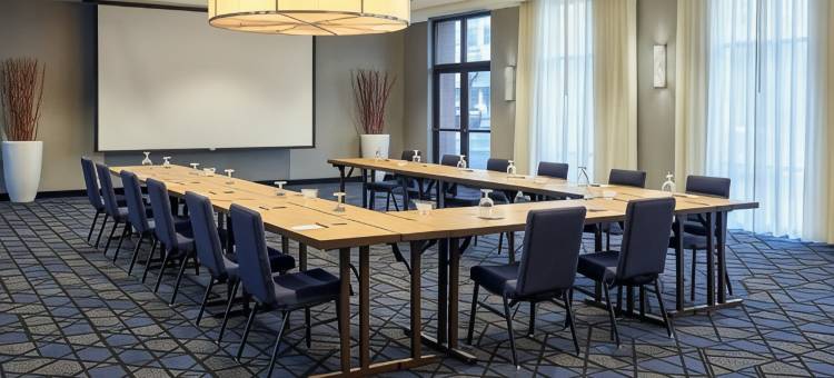 葛拉斯堡罗罗文大学万怡酒店(Courtyard Glassboro Rowan University)图片