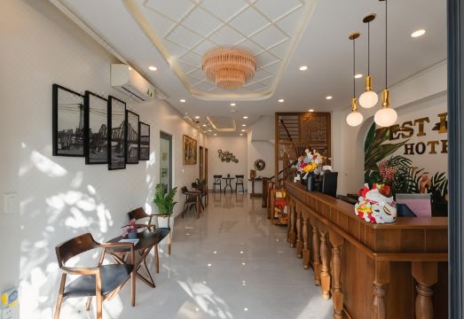 West Lake Hotel - Near Bai Dai Beach Hotel Overview