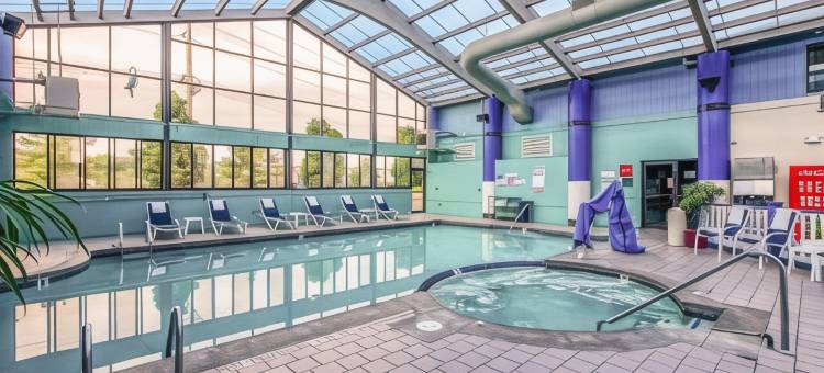 乡村套房酒店(Country Inn & Suites by Radisson, Muskegon, MI)图片