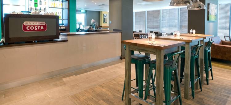 斯劳中心南普瑞米尔酒店(Premier Inn Slough Central South)图片