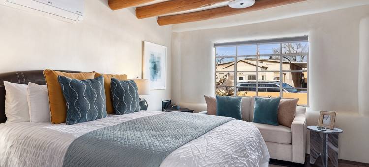 卡西塔德尔索尔豪华公寓 - 步行5分钟至广场 - 私人后院 - 壁炉(Luxurious Casita del Sol - 5 Min. Walk to Plaza - Private Backyard - Fireplace)图片