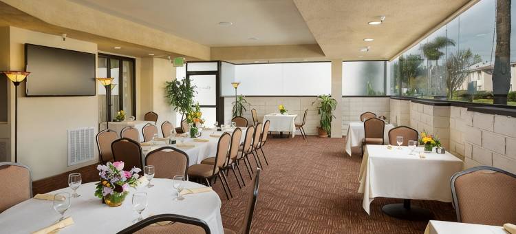 野生动物园海岸酒店(Safari Inn Burbank-Universal, a Coast Hotel)图片