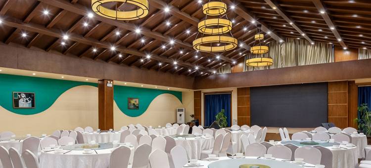 长白山池西万达悦华loft酒店(长白山西景区旅游服务中心店)图片