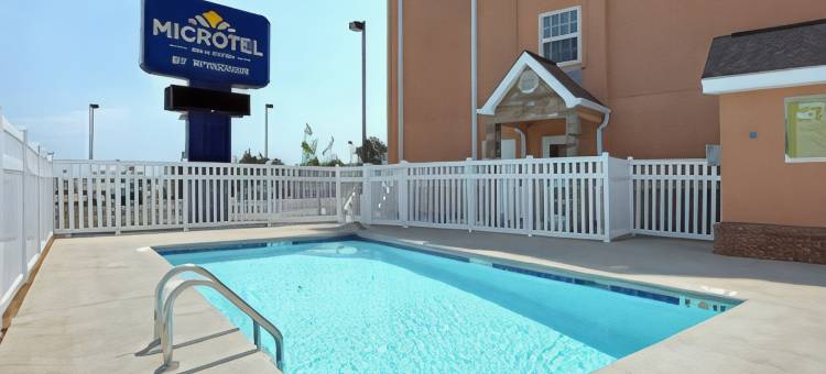 塔斯坎比亚/马斯尔肖尔斯温德姆麦客达套房酒店(Microtel Inn & Suites by Wyndham Tuscumbia/Muscle Shoals)图片
