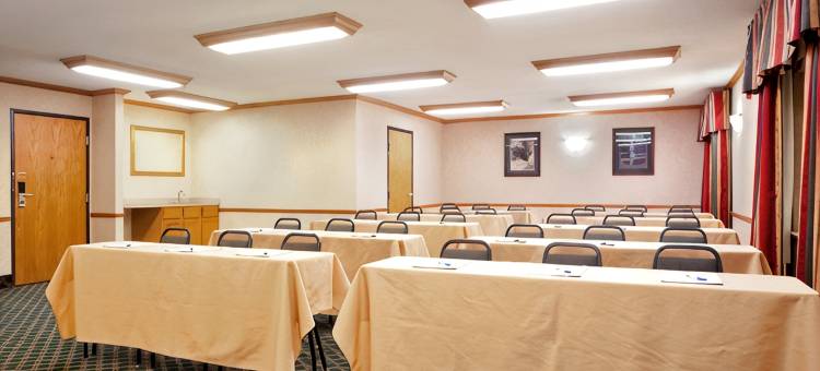 渥太华饿岩区舒适酒店(Comfort Inn Ottawa Starved Rock Area)图片