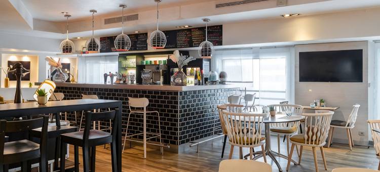 巴黎吕埃尔马尔迈松诺富特酒店(Novotel Paris Rueil-Malmaison)图片