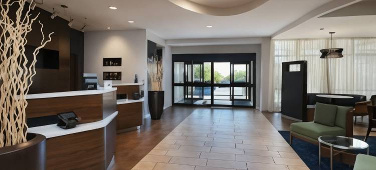 奥斯汀机场万怡酒店(Courtyard Austin Airport)图片