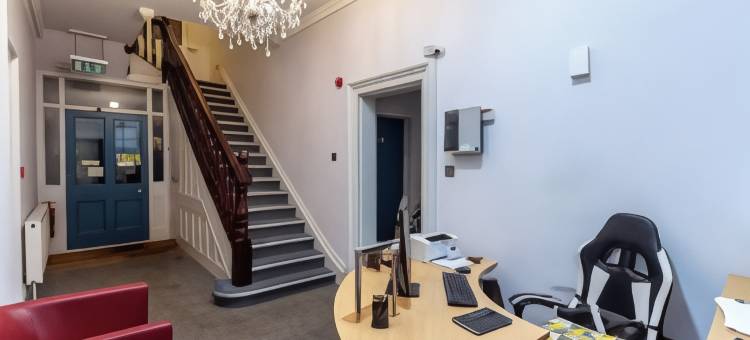 伦敦盖特威克酒店(London Gatwick Inn)图片