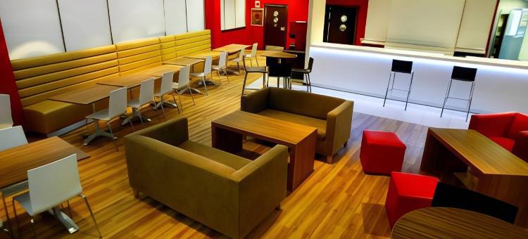 瓦伦西亚机场旅屋酒店(Travelodge Valencia Aeropuerto)图片