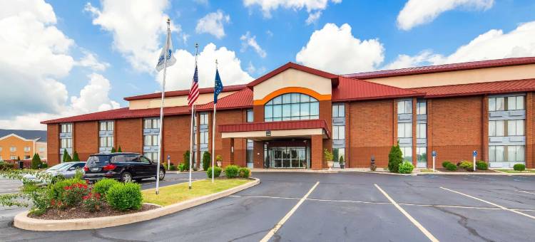 韦恩堡豪华贝斯特韦斯特酒店(Best Western Luxbury Inn Fort Wayne)图片