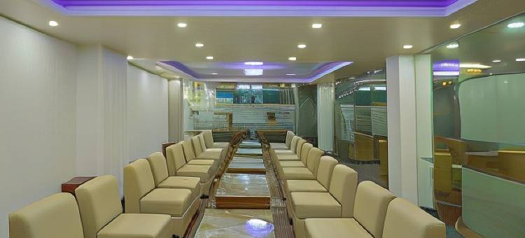 Super Townhouse Akshay Hotel图片