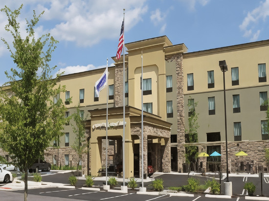 斯特劳兹堡波科诺山欢朋酒店及套房