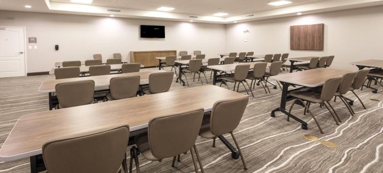 夏洛特机场区Staybridge Suites蒂沃拉酒店(Staybridge Suites CHARLOTTE ARPT AREA - TYVOLA by IHG)图片