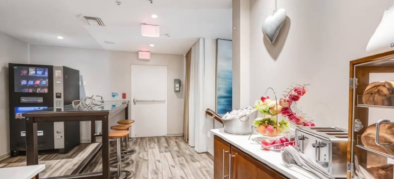 伦敦湾海港 - 迈阿密海滩(The Landon Bay Harbor-Miami Beach)图片