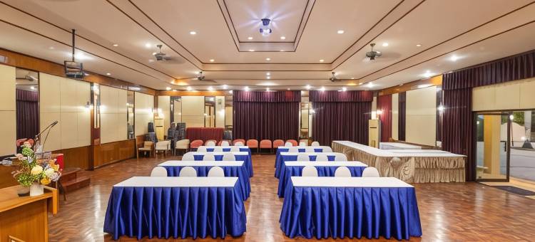 棕榈花园酒店(The Palm Garden Hotel)图片