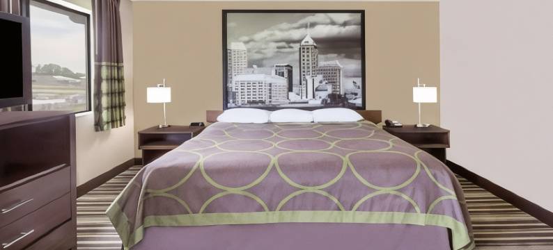 普利茅斯速8酒店(Super 8 by Wyndham Plymouth)图片