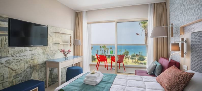 莱昂纳多劳拉海滩度假村(Leonardo Laura Beach & Splash Resort)图片