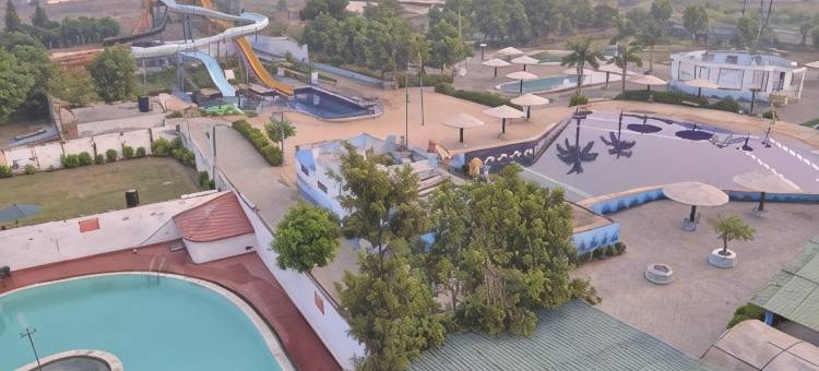 白金俱乐部度假村(Club Platinum Resort)图片