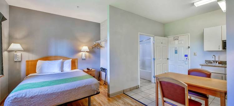 OYO Townhouse Sulphur, la Extended Stay图片