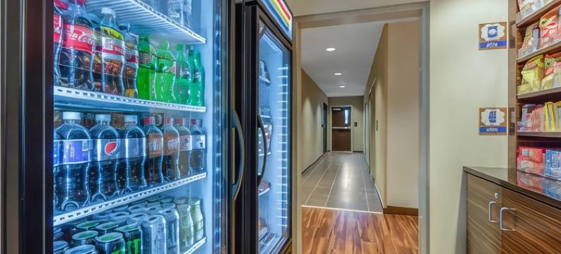 圣路易机场主流套房(MainStay Suites St. Louis Airport)图片