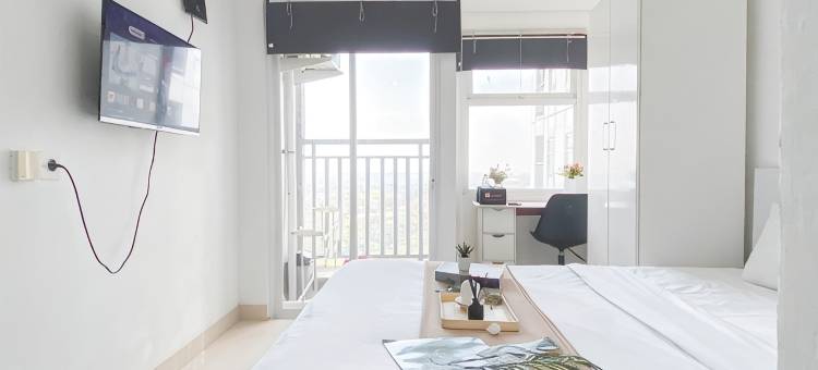 Studio Apartment Near Cisauk Station at Serpong Garden By Travelio图片