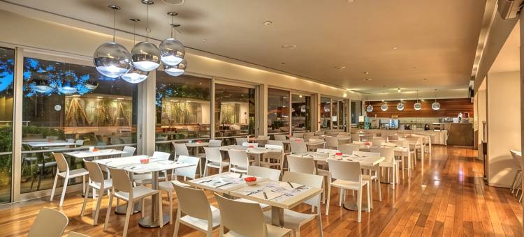 特利亚坎波塔海滨酒店-特辑集团(The Pearl Troia)图片