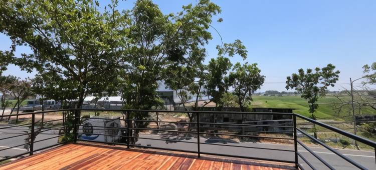Nganjuk红多兹酒店 Tanjunganom阿隆阿隆广场附近 2(RedDoorz near Alun Alun Tanjunganom Nganjuk 2)图片