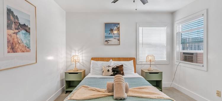 雅致四卧室度假屋，配有停车位, 游戏设施 & 火盆(Chic 4Br Rental w/ Parking, Games & Fire Pit)图片