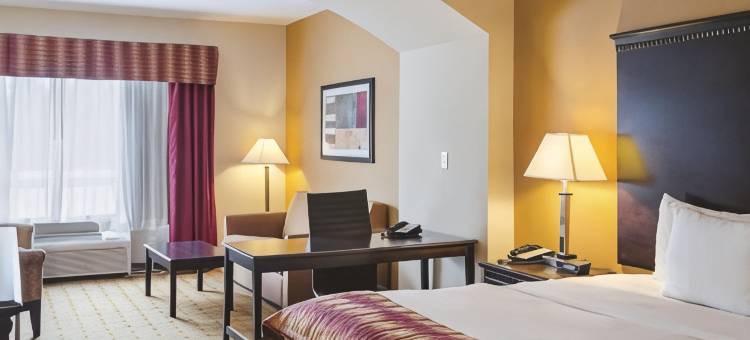 莫比尔萨特苏玛萨拉兰拉昆塔温德姆套房酒店(La Quinta Inn & Suites by Wyndham Mobile Satsuma / Saraland)图片