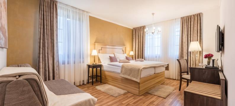 普利特维采瀑布小屋(Plitvice Falls Cottage)图片