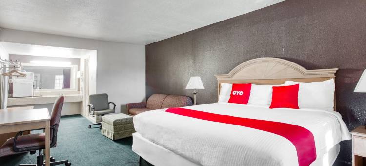 OYO 阿肯色鲍尔德诺布公路酒店(近瑟西县)(OYO Hotel Bald Knob Near Searcy AR)图片