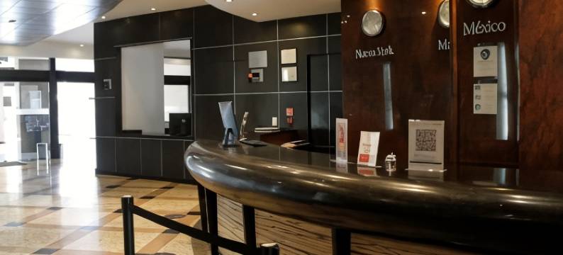 里亚索机场酒店(Hotel Riazor Aeropuerto)图片