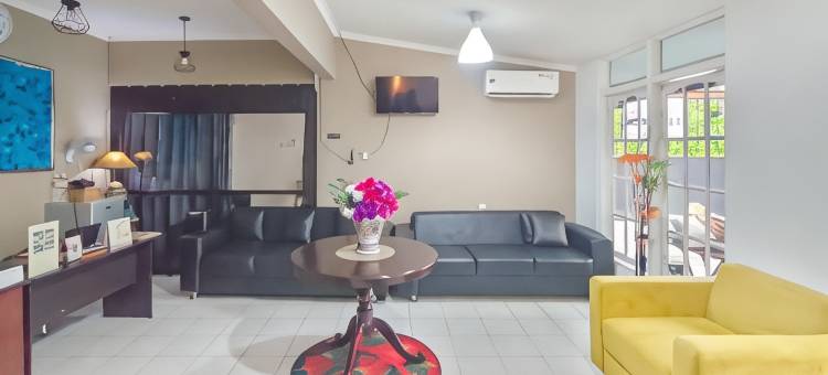 Oemah 85 伊斯兰旅馆(RedDoorz Syariah at Oemah 85 Purwokerto)图片