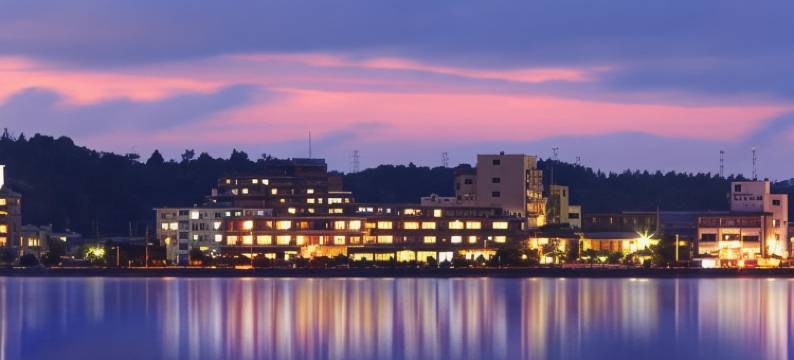 夕景湖畔水天阁旅馆(Ryokan Yukeikohan Suitenkaku)图片