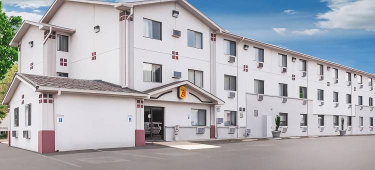 温泉城温德姆速8酒店(Super 8 by Wyndham Hot Springs)图片