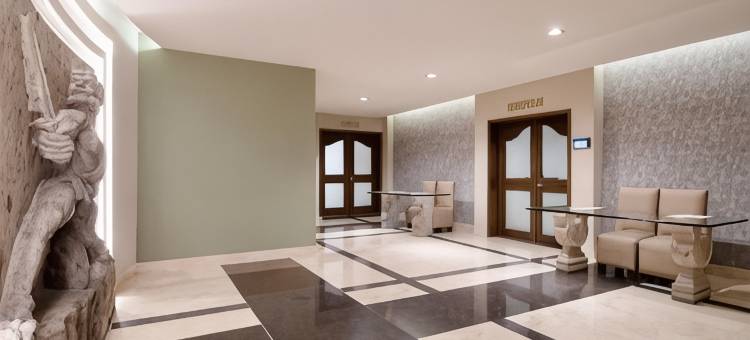 戴安娜广场酒店(Hotel Plaza Diana)图片