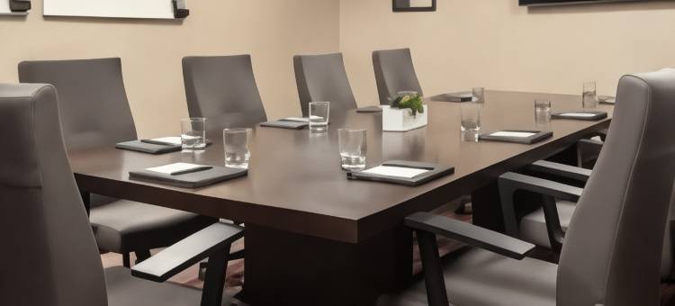 旧金山拉克斯珀兰丁/马林郡万怡酒店(Courtyard San Francisco Larkspur Landing/Marin County)图片